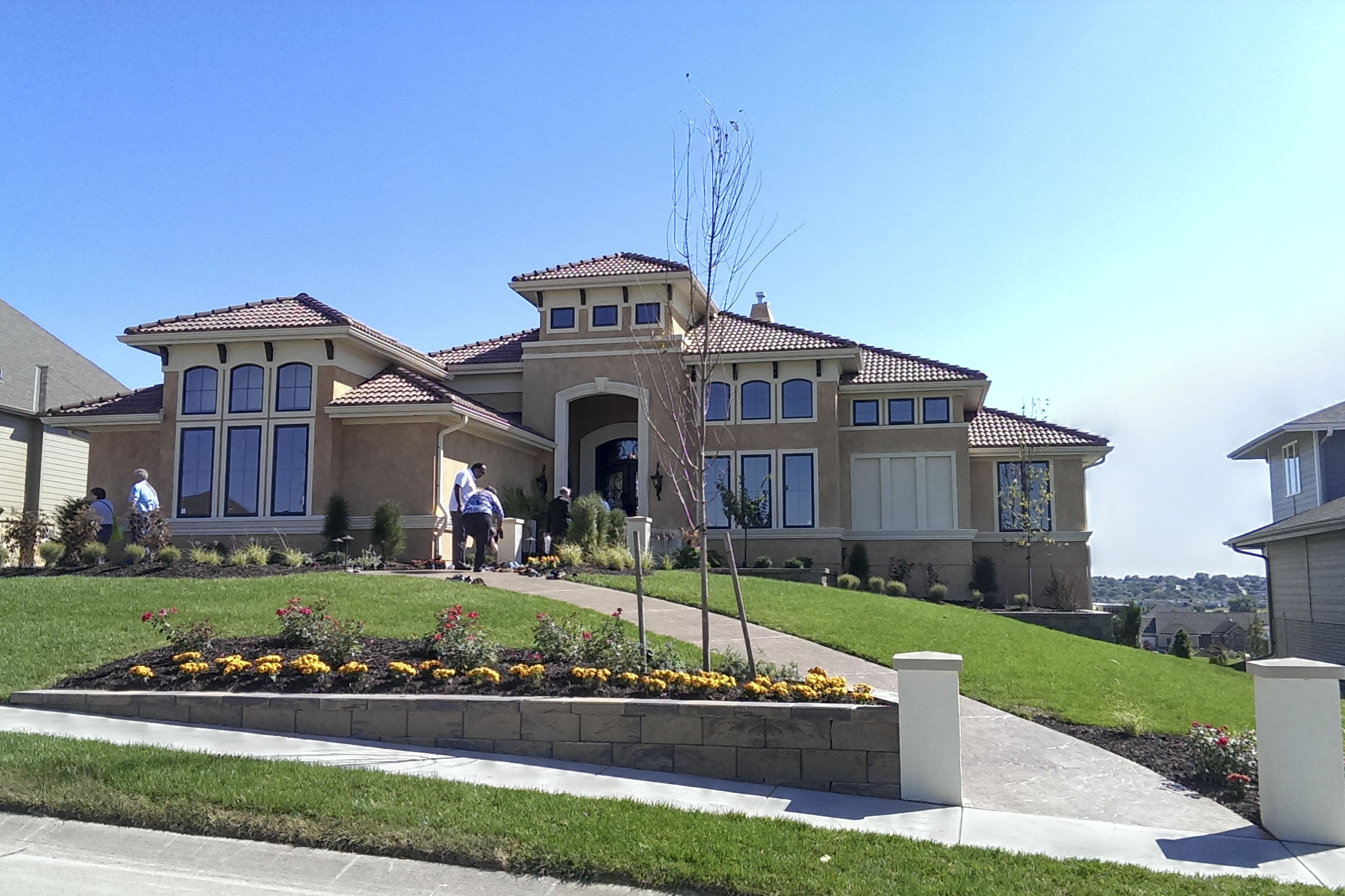 omaha-home-designer-advanced-house-plans-featured-in-2013-omaha-street-of-dreams